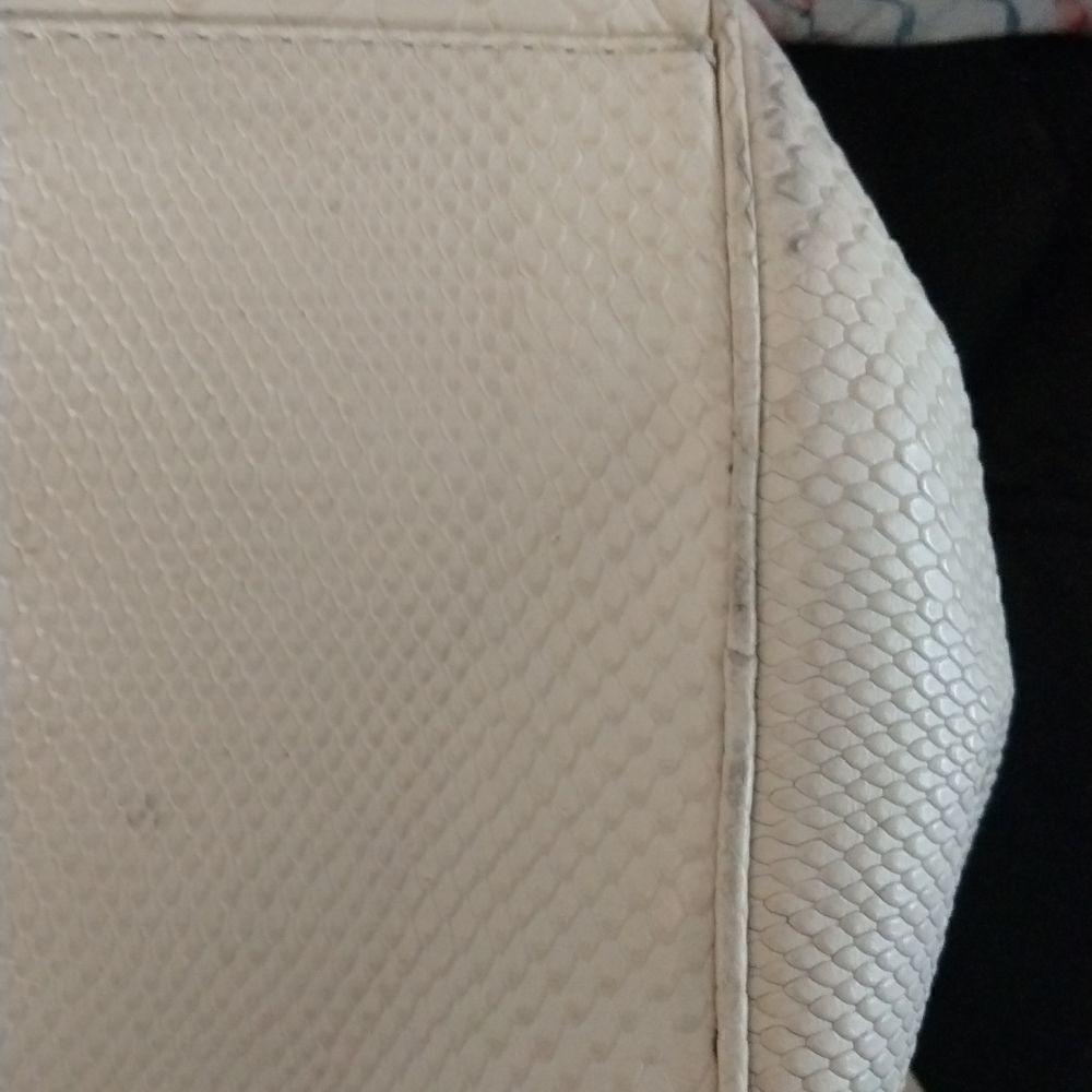 Cole Haan - Picture 6 of 9
